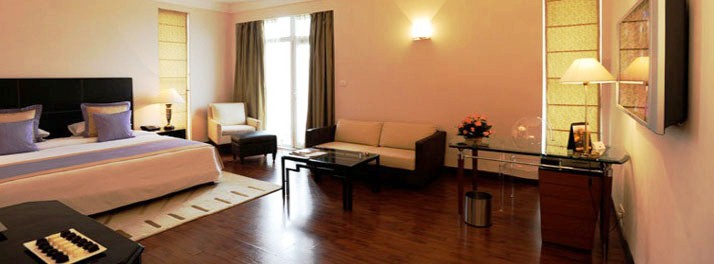 181/Clarion Collection-Qutab - New Delhi 08.jpg